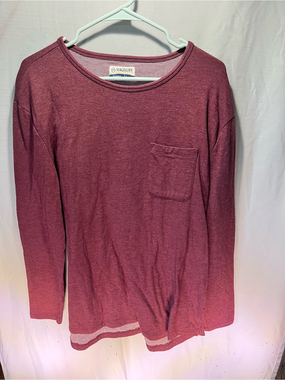 Magellan Outdoors Women's Scoop Neck Pocket Sweater - Wine